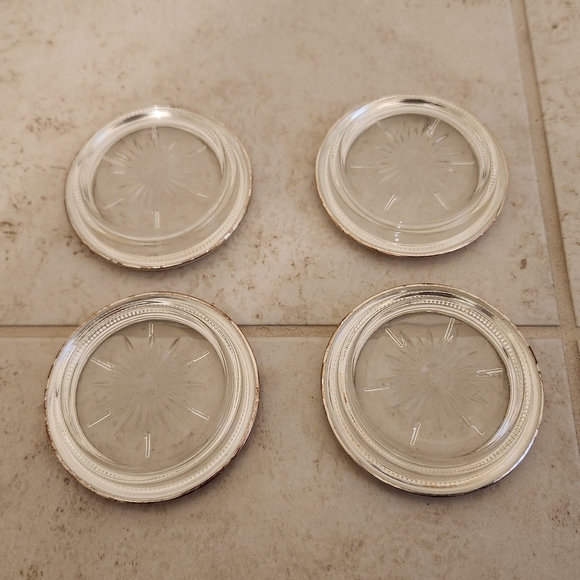 Vintage Silver Plate Glass and Silver Plated Coasters Starburst Pattern Set Of 4 - Picture 3 of 6